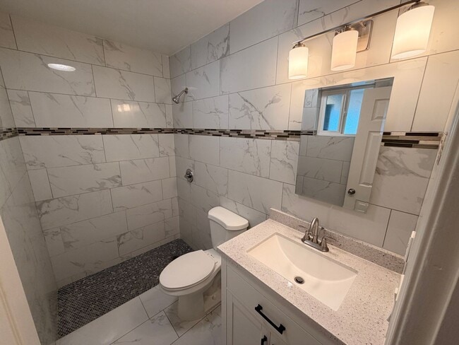 Building Photo - Single Story *NO* Carpet + *NO* HOA Avondale Home For Rent!