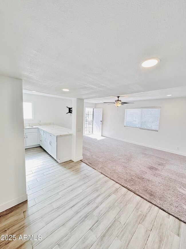 Building Photo - 4731 E Belleview St