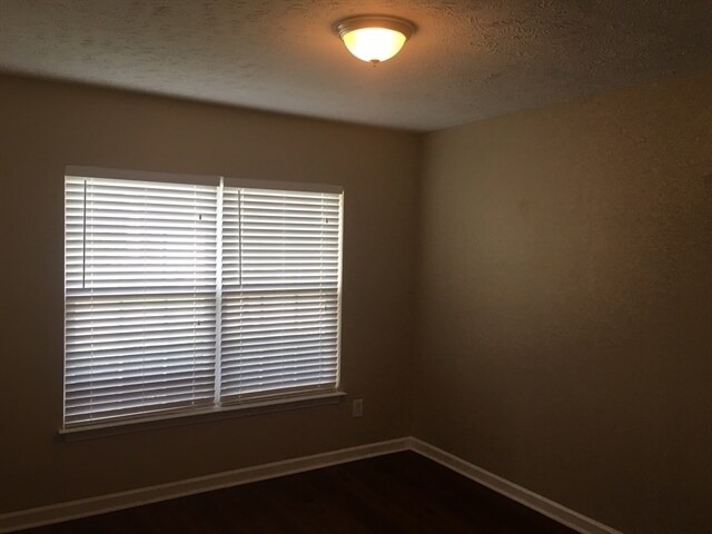 Building Photo - 4006 Sequoia Trl
