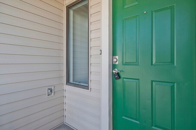 Building Photo - 4221 Brookside Dr