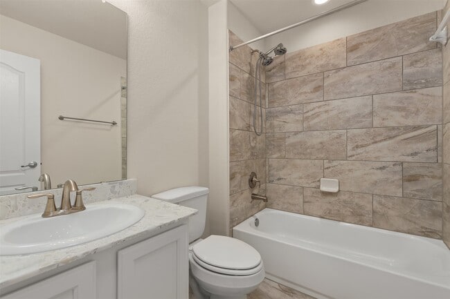 Building Photo - 2425 Village Azalea Dr