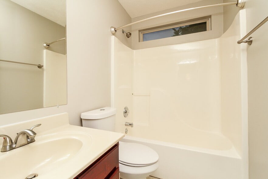 Building Photo - 3112 Chambley Ct