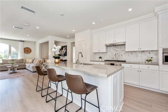 Building Photo - 116 Sunnyside