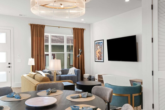 Building Photo - 1315 16th Ave S