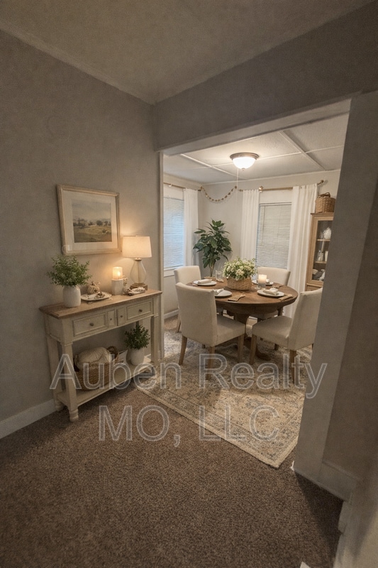 Building Photo - 2015 E 81 St