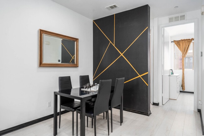 Building Photo - 7225 N Cedar Rd