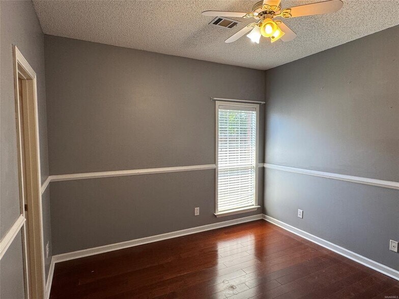 Building Photo - 6272 Deerwood Dr