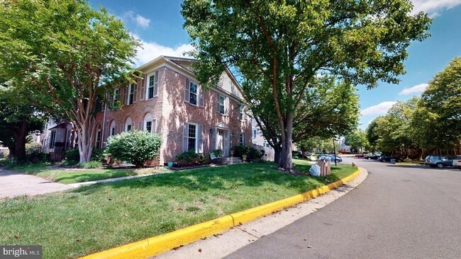 Building Photo - 6279 Walkers Croft Way