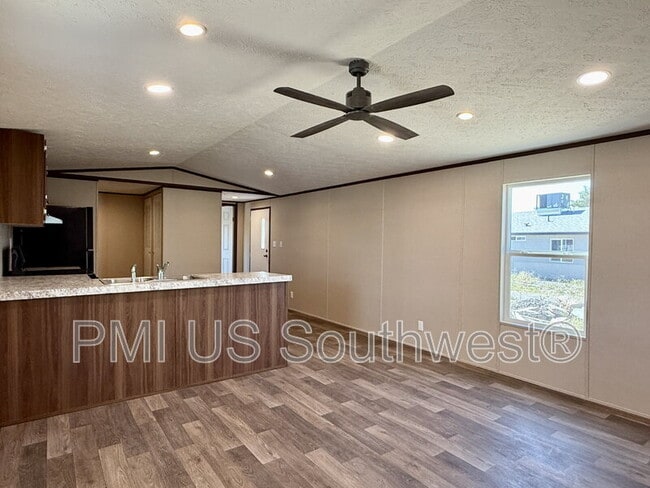 Building Photo - 1866 El Dorado Dr