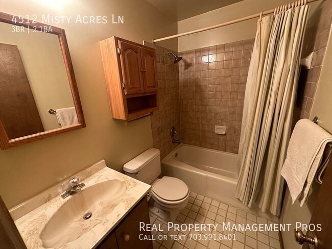 Building Photo - 4512 Misty Acres Ln