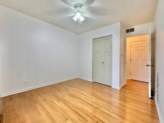 Building Photo - 2760 College Hill Cir