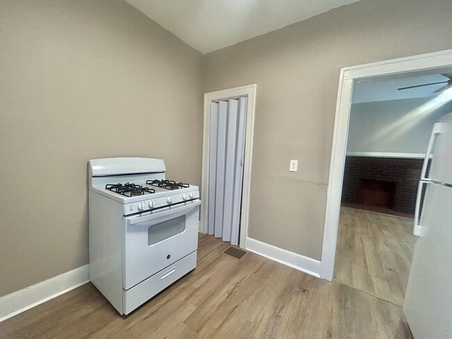 Building Photo - 5211 Montgomery Rd