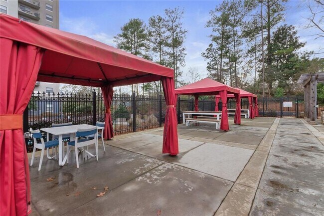 Building Photo - 799 Hammond Dr