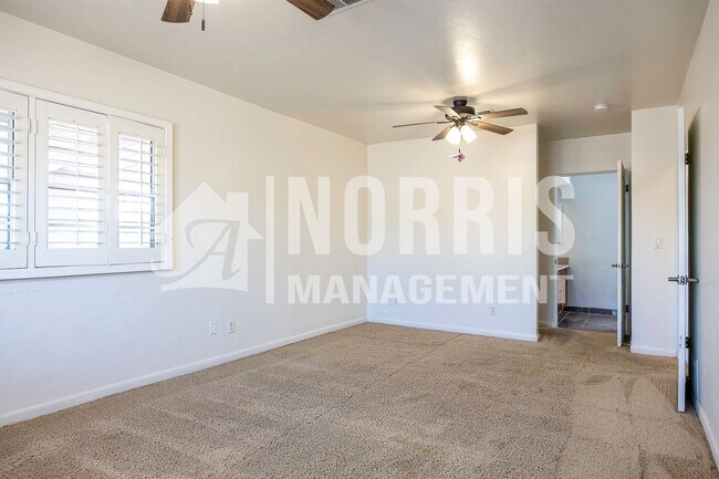 Building Photo - Amazing Home with a Pool and NO HOA