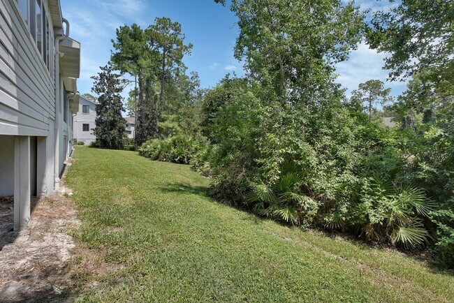Building Photo - 748 Old Treeline Trail