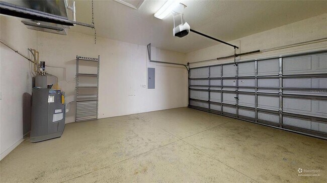 Building Photo - 1853 Atlantic Dr