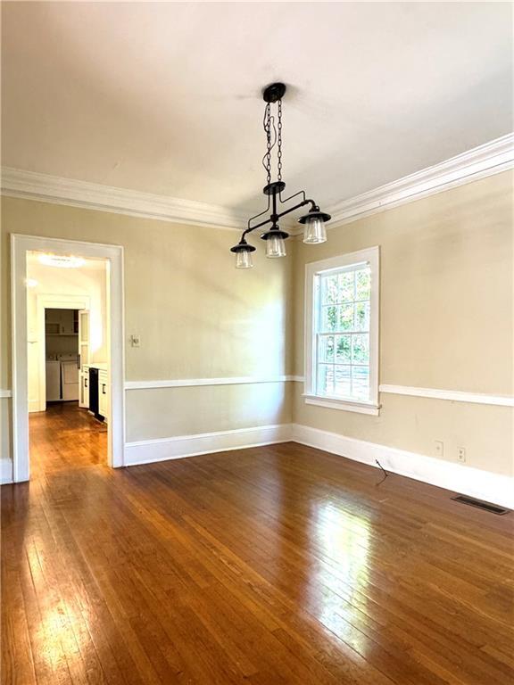 Building Photo - 46 Delmont Dr NE