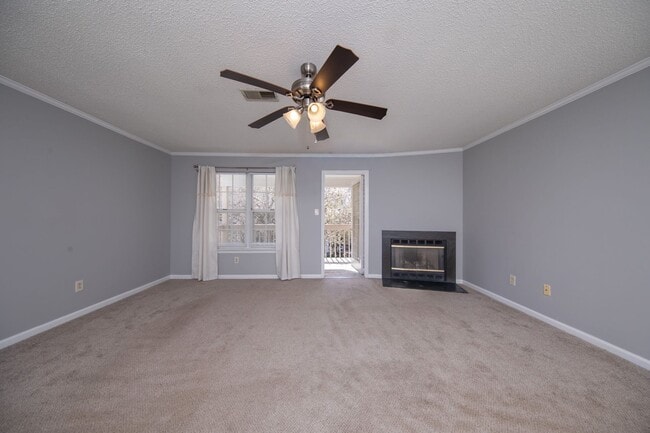 Building Photo - 109 Stratford Dr