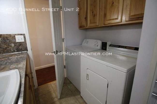 Building Photo - 2 bedroom in Anchorage AK 99508