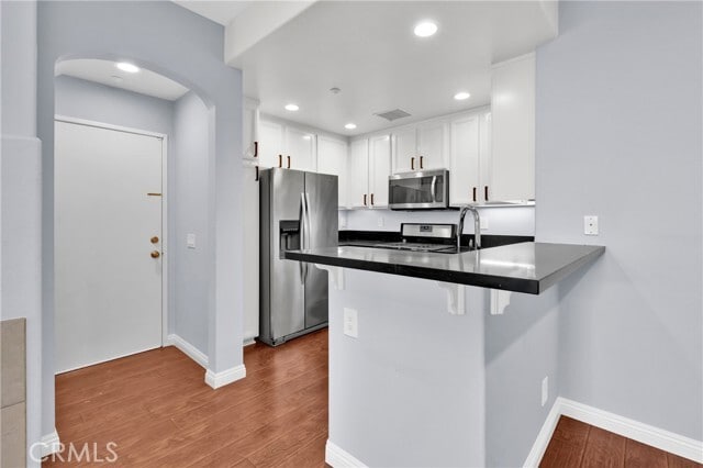 Building Photo - 318 Dewdrop