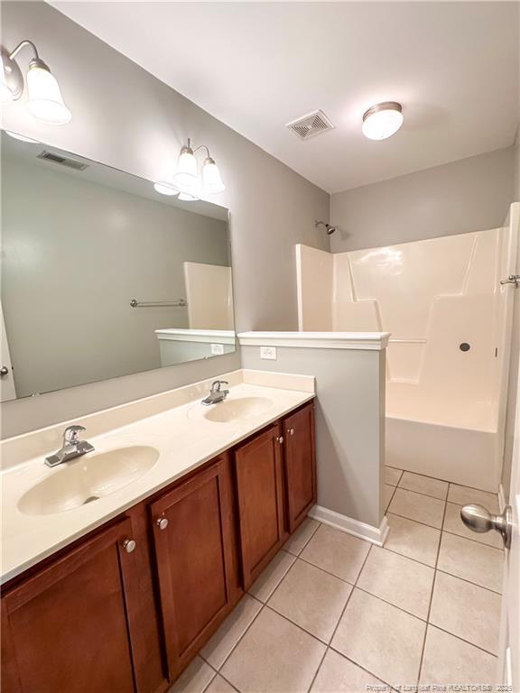 Building Photo - 865 Fairfield Cir