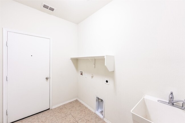 Building Photo - 3112 Manuel Creek Dr