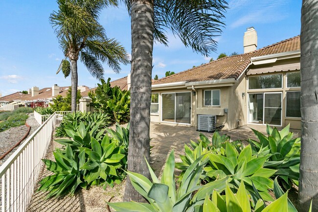 Building Photo - Freshly Renovated | Single-Level with VIEW...