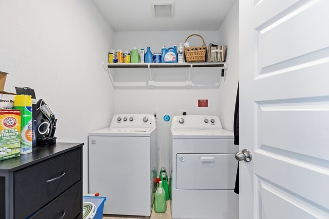 Building Photo - 31714 Melkridge Rd