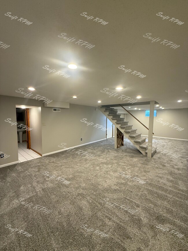 Building Photo - 11642 Grant Dr