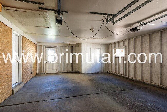 Building Photo - 1983 E 6850 S
