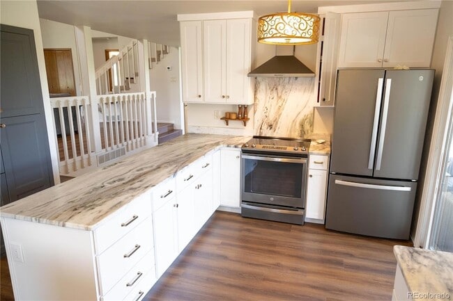 Building Photo - 14445 River Oaks Dr
