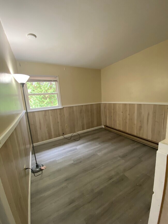 Bedroom 2 - 70 West St