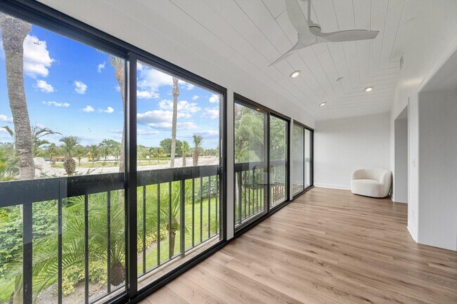 Building Photo - 11223 Pond View Dr