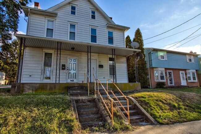 Primary Photo - 524 E High St