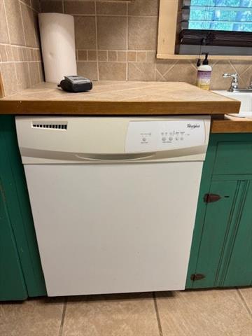 Building Photo - 909 S Brown Ave