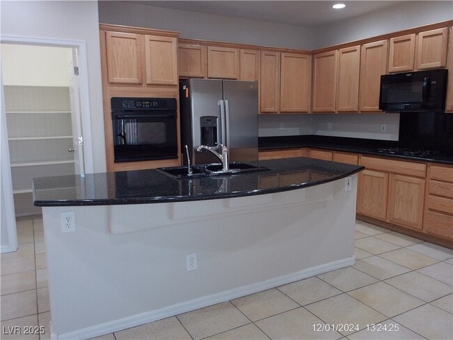 Building Photo - 6528 Birdcall St