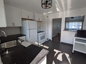 Building Photo - 4300 Market St