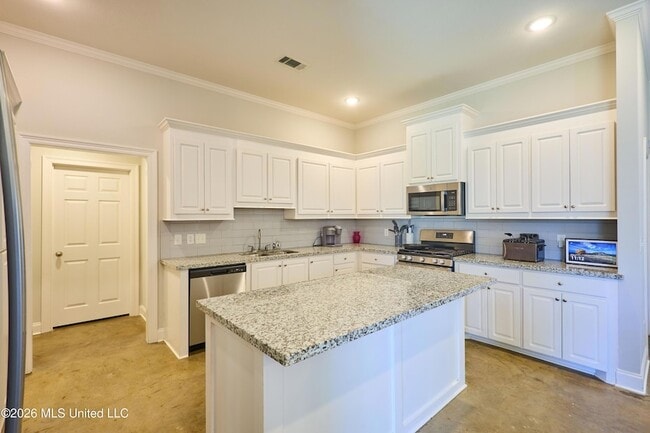 Building Photo - 115 Rotherfield Pl