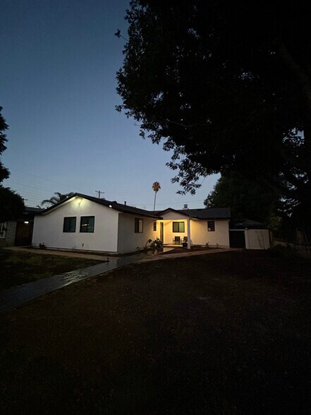 Building Photo - 11314 Hayvenhurst Ave
