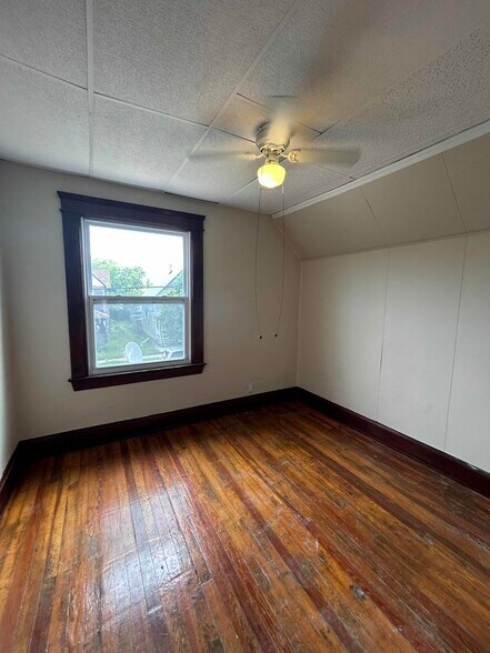 Building Photo - 3344 W 44th St