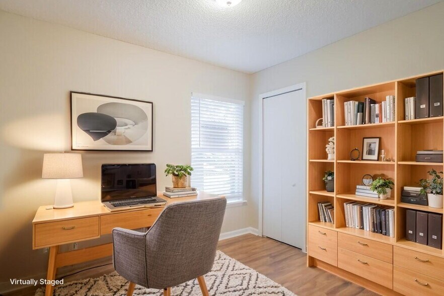Building Photo - 820 Wynfield Cir