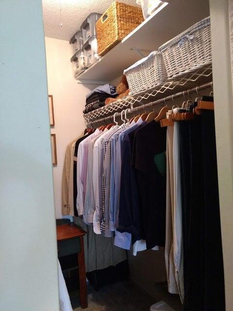 Building Photo - 2615 Garden Dr N