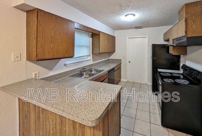 Building Photo - 4442 Georgetown Dr