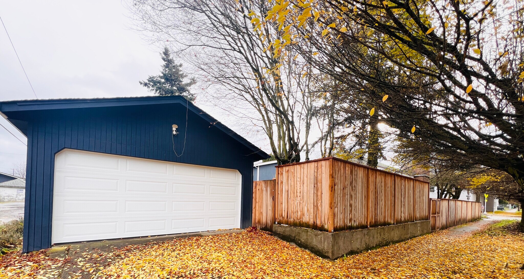 Two Car Garage & Workshop - 1202 S Cloverdale St
