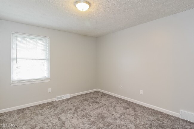 Building Photo - 4757 Orchard Rd