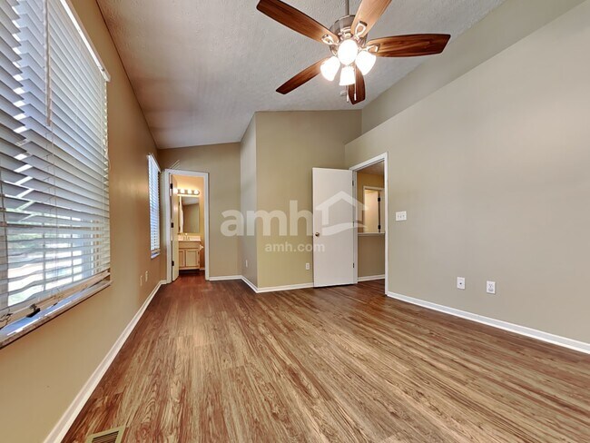 Building Photo - 291 Harland Drive