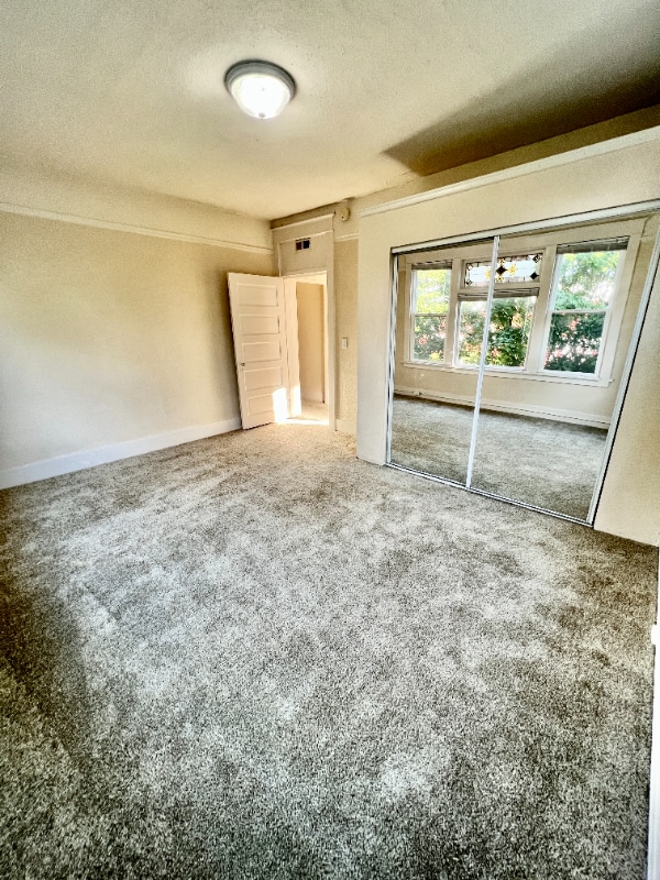 Building Photo - 816 S 8th St