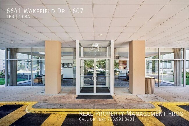 Building Photo - 6641 Wakefield Dr