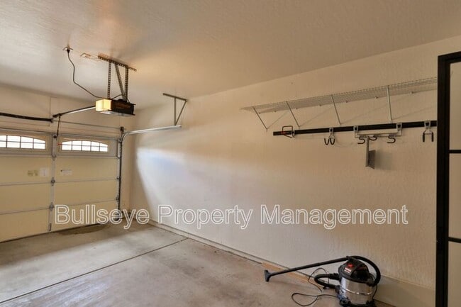 Building Photo - 5450 E McLellan Rd