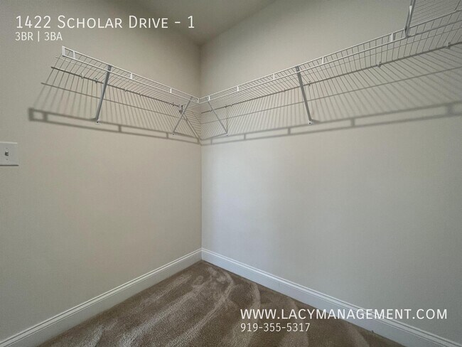 Building Photo - 1422 Scholar Dr